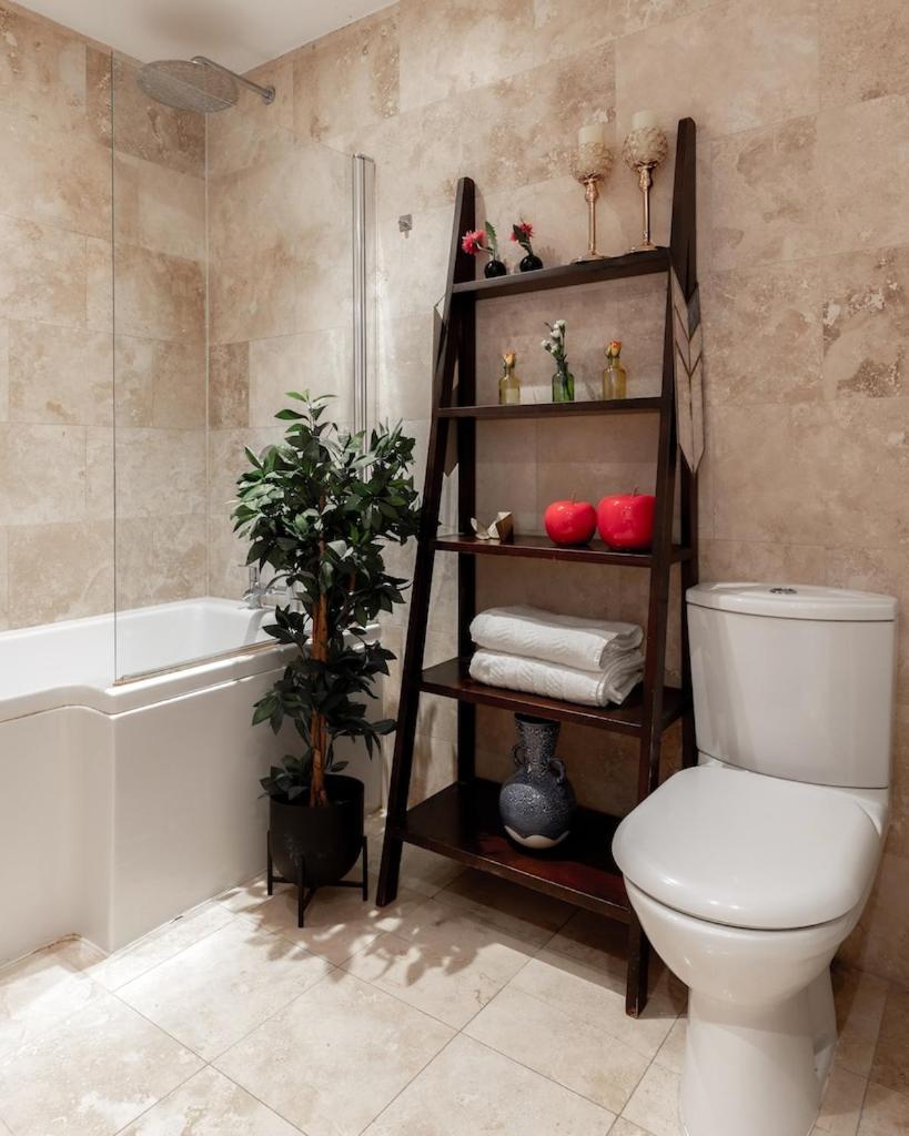 Revamped & Luxxe For Covent Garden Lovers! Adorable City Home For Families & Friends Londra Dış mekan fotoğraf