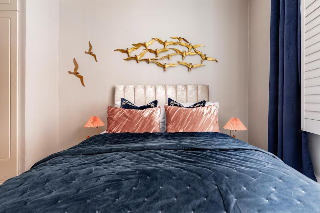 Revamped & Luxxe For Covent Garden Lovers! Adorable City Home For Families & Friends Londra Dış mekan fotoğraf