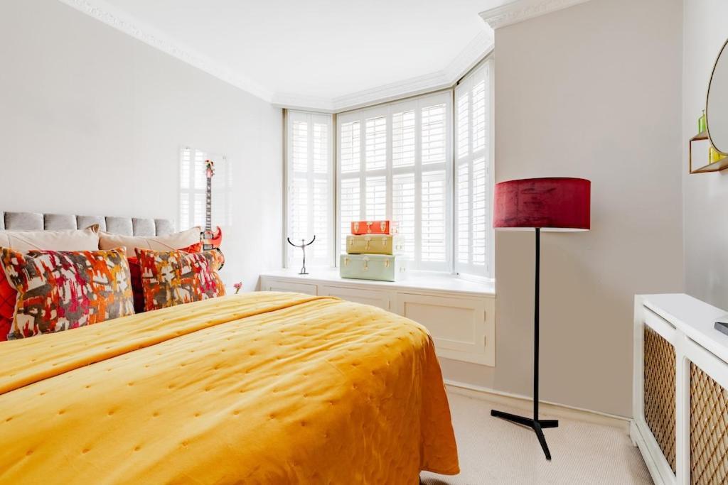 Revamped & Luxxe For Covent Garden Lovers! Adorable City Home For Families & Friends Londra Dış mekan fotoğraf